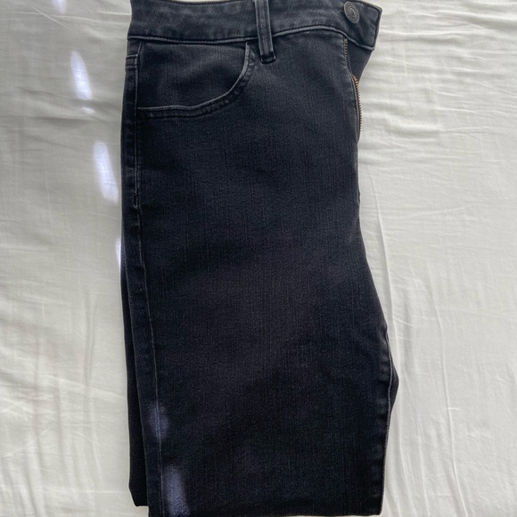 American Eagle Skinny Jeans - Picture 4 of 4